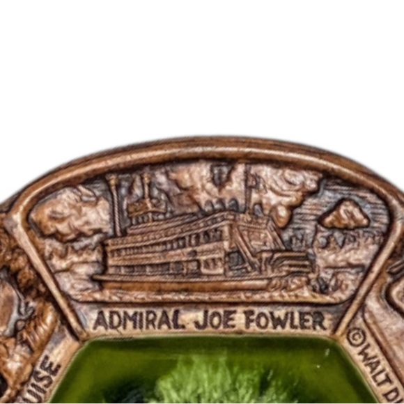 Vintage Treasure Craft Walt Disney World Souvenir Dish - Picture 7 of 10